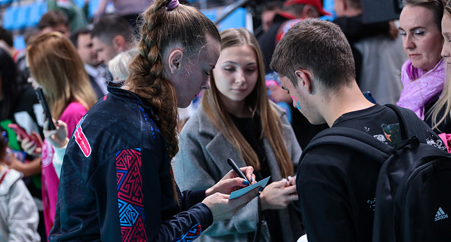 Приглашаем на автограф-сессию